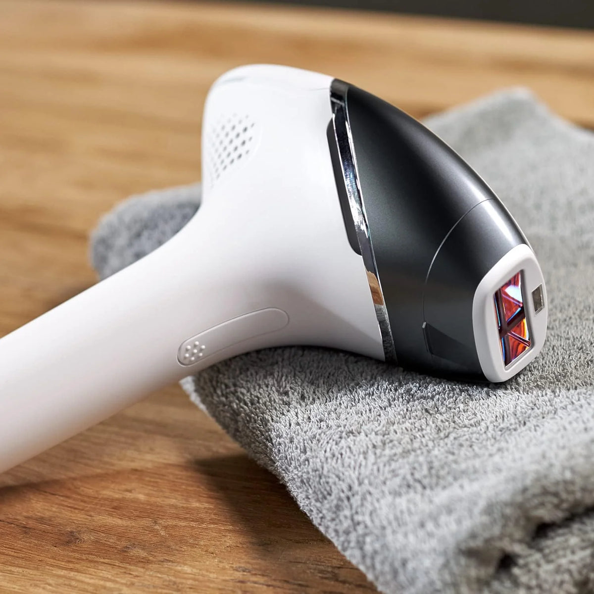 Philips Lumea For Men system do usuwania włosów IPL (model BG9041/00)