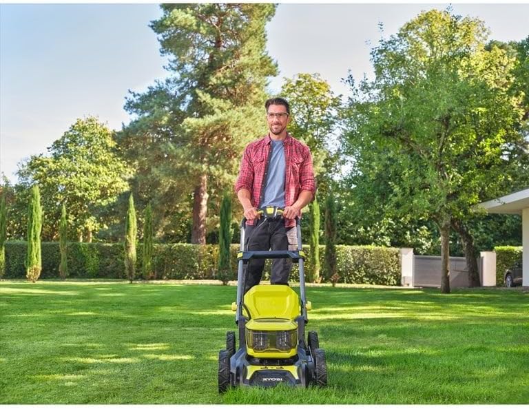Ryobi kosiarka 18 V ONE+ bezszczotkowa kosiarka do trawy, 46 cm (2 18 V x 5,0 Ah)