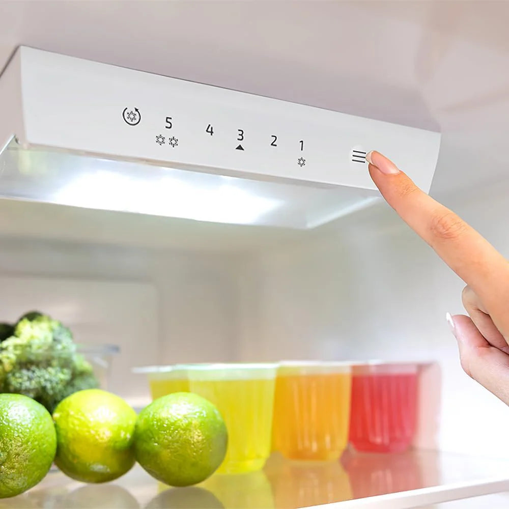 Cecotec Lodówka kombi Bolero CoolMarket Combi 250 White Glass D Inverter Plus kompresor, białe szkło 180 x 55 cm, 250 l, No Frost, klasa energetyczna D, Multi Air Flow, szybkie chłodzenie i pojemnik