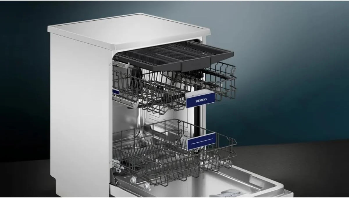 Siemens SN23EW03ME iQ300 inteligentna zmywarka do naczyń, wolnostojąca, szerokość 60 cm, szuflada na sztućce, biała, automatyczne otwieranie drzwi po zakończeniu programu, przyjemnie cicha praca z