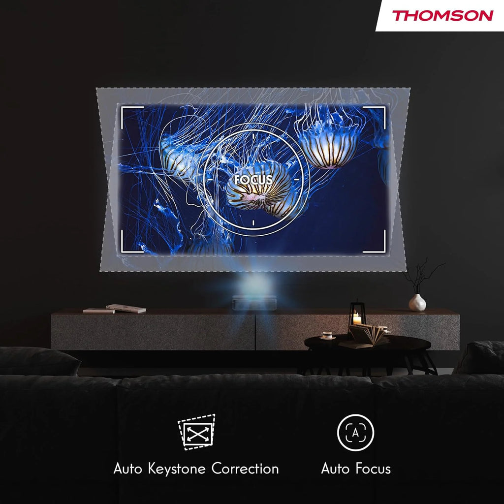 Thomson Sirius PG55B Inteligentny Projektor Laserowy RGB, Bardzo Krótki Rzut, Full HD 1080p, Google TV, 600 ANSI, Autofocus, HDR10+, Dolby Digital+, Bateria, WiFi, Bluetooth