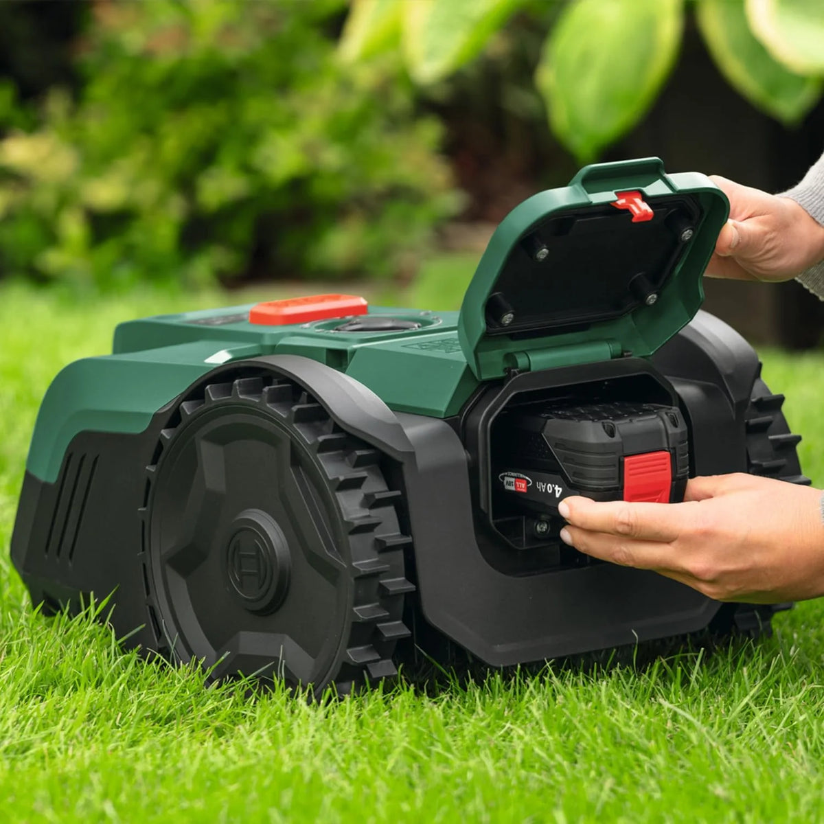 Bosch Akumulatorowy robot koszący VISIMOW18V-100 (do trawników o powierzchni do 100 m², szerokość cięcia: 16 cm, wysokość cięcia: 20 – 60 mm, bez akumulatora)