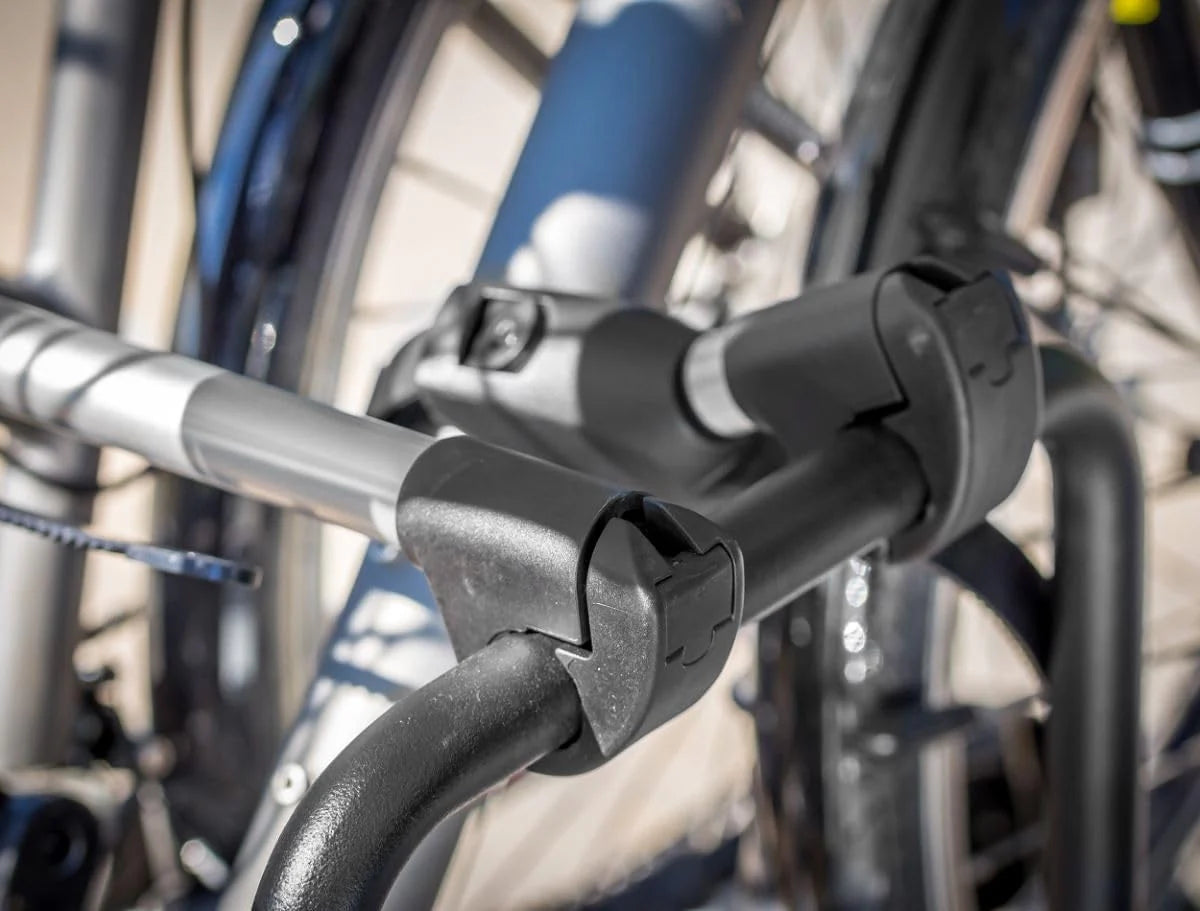 EUFAB 11602 ProBC3 bagażnik rowerowy na 3 rowery/rowery elektryczne, obciążenie użytkowe 60 kg, wstępnie zmontowany, składany za pomocą pedału nożnego, możliwość rozszerzenia na 4, szyny aluminiowe