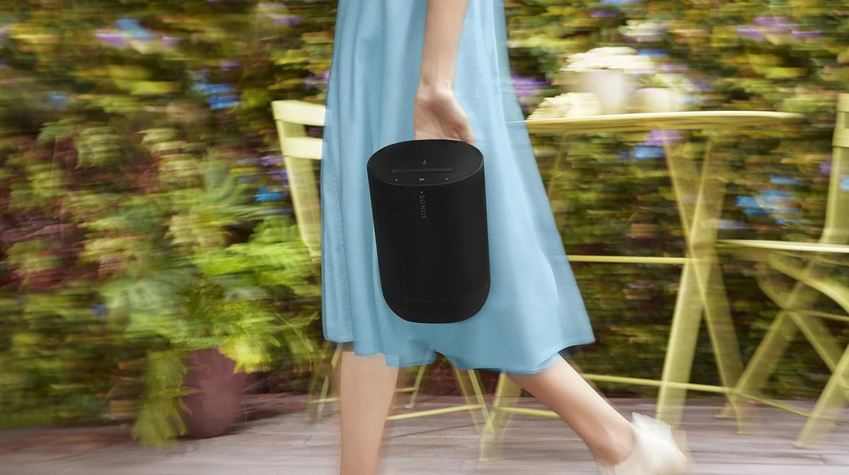 Sonos Move 2 | Bezprzewodowy głośnik przenośny z Wi-Fi, Bluetooth, Amazon Alexą, 24 godzinami pracy na akumulatorze, indukcyjną podstawą ładującą - Biały