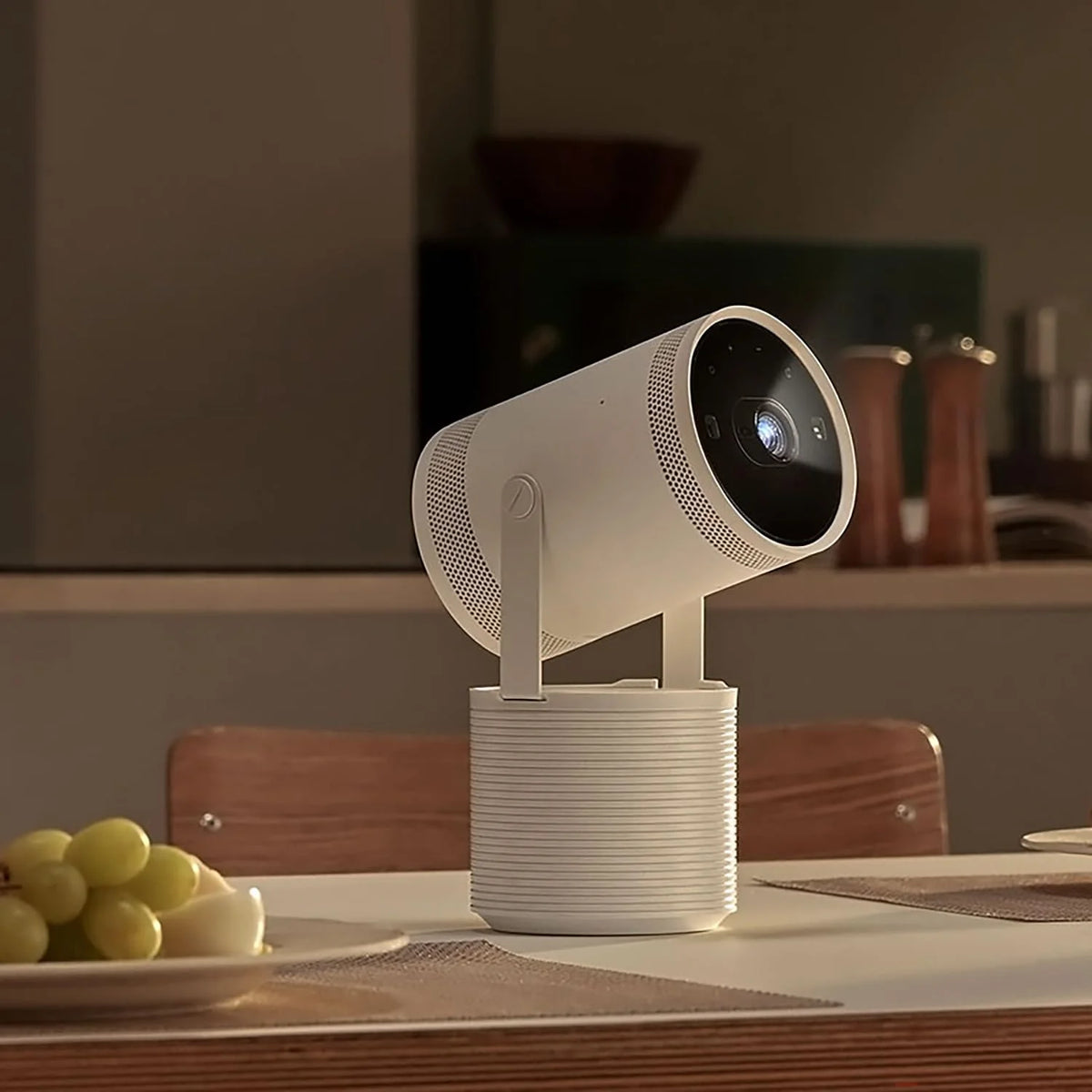 Samsung The Freestyle LFF3C Przenośny Projektor Led, Biały, 16:9
