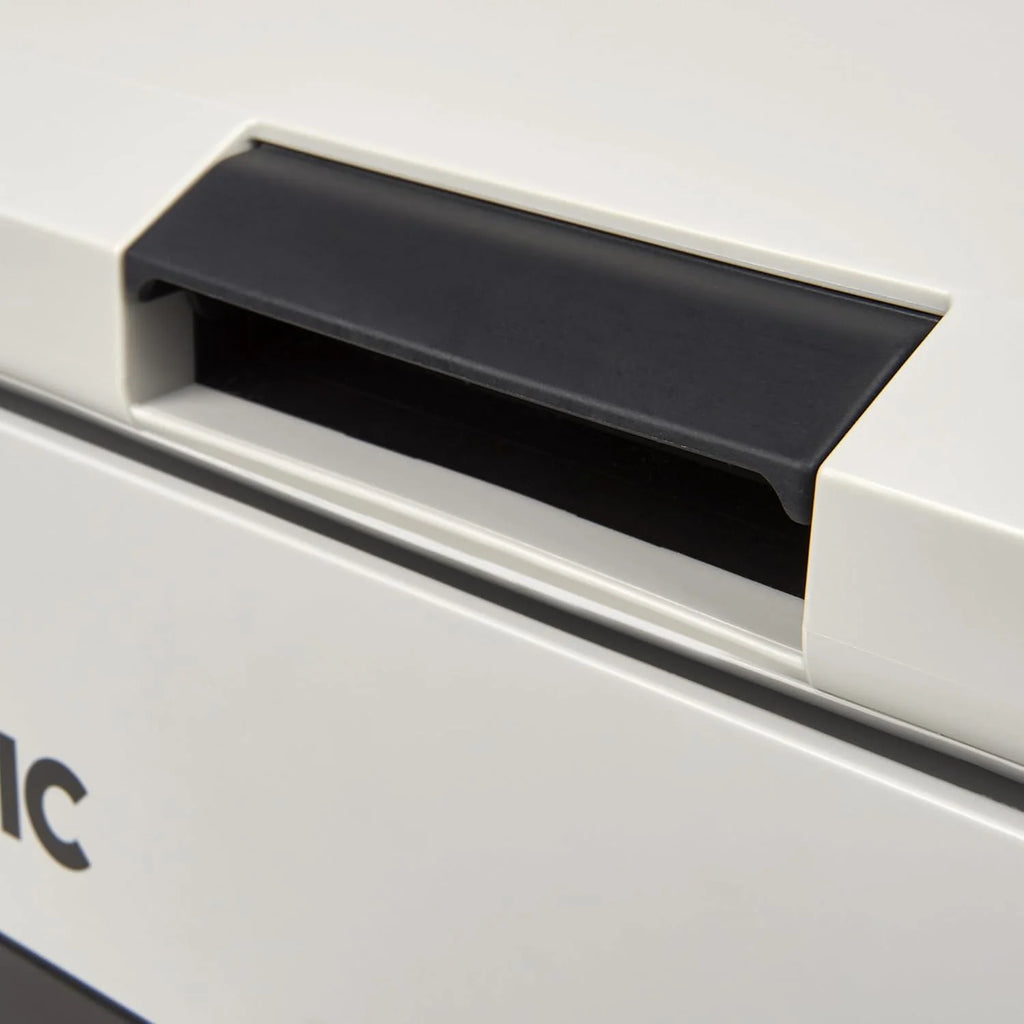 DOMETIC CoolFreeze CFF 45 przenośna elektryczna lodówka kompresorowa, 38 litrów, 12/24 V i 230 V do samochodów, ciężarówek, łodzi, kamperów i gniazdka,