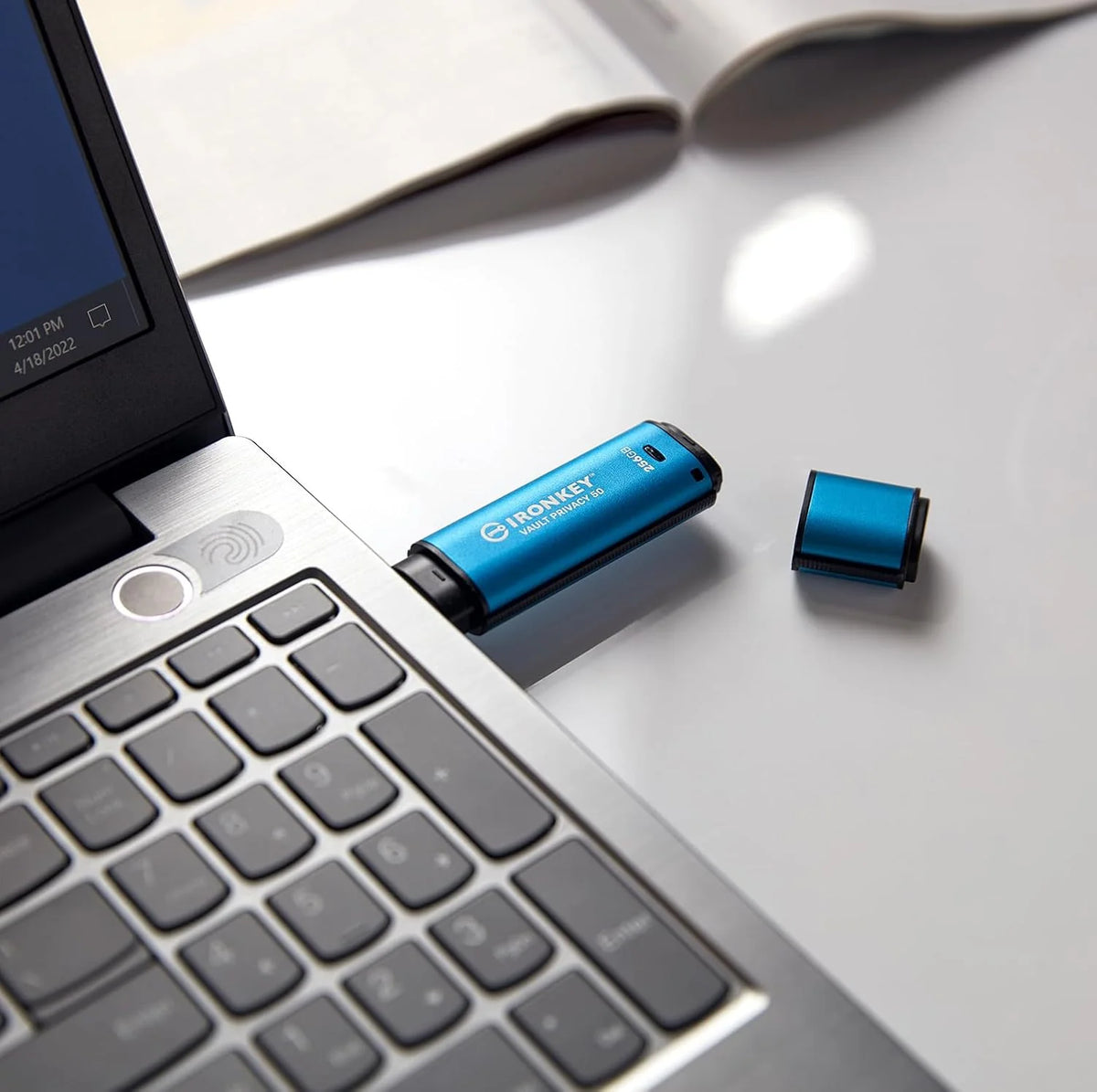 Kingston IronKey Vault Privacy 50 FIPS 197 certyfikat i 256-bitowy szyfrowany pamięć USB XTS-AES dla ochrony danych - IKVP50-256GB