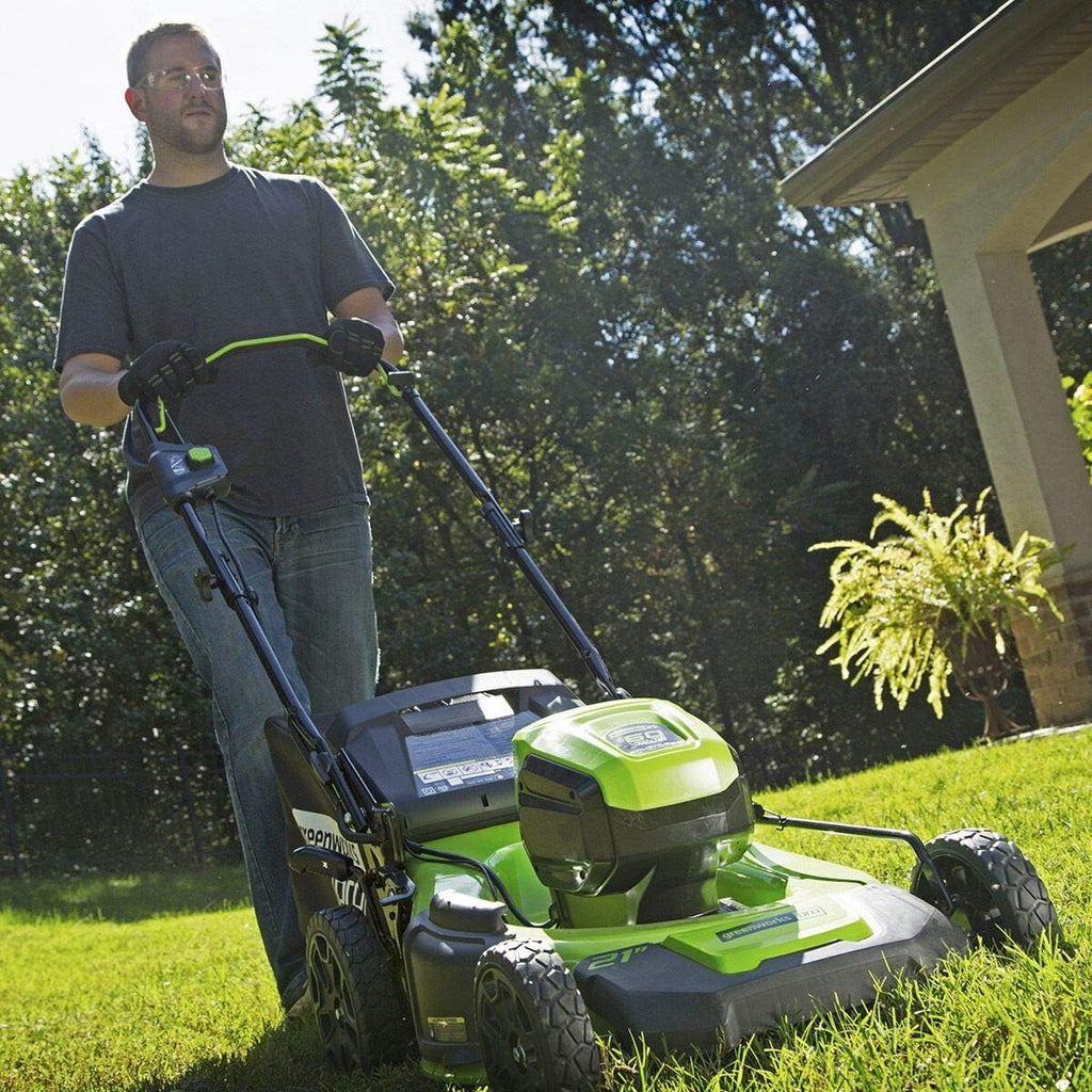 Kosiarka akumulatorowa Greenworks GD60LM46SP (Li-Ion 60V 46cm szerokość cięcia 3w1 Kosiarka Mulching Boczny wyrzut 55L taca na pickup wysokość cięcia 25 do 80 mm bez baterii i ładowarki)