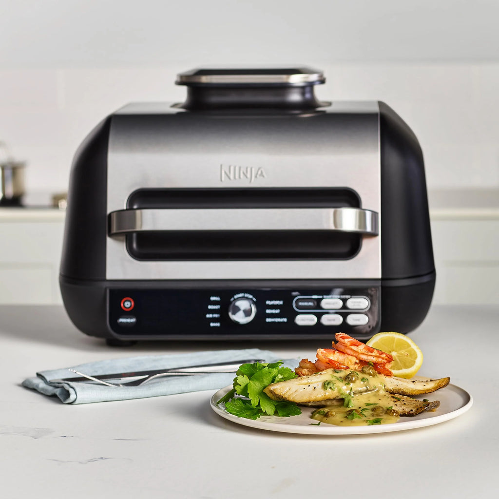 Ninja Foodi MAX PRO Grill, płaska płyta i frytkownica beztluszczowa z cyfrową sondą kuchenną i termometrem, 3,8 l, 7 funkcji gotowania w 1, części można myć w zmywarce, srebrno/czarny, AG651EU