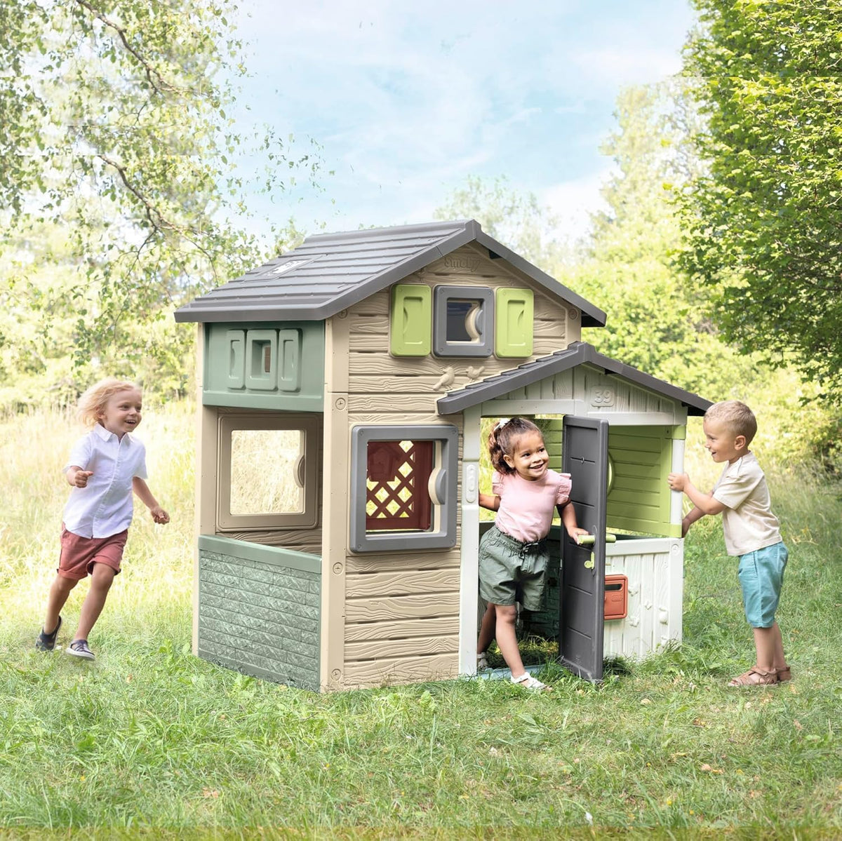Smoby Life – domek zabaw Friends House EVO z 2 drzwiami, 6 oknami i wyjmowanym stołem piknikowym – wykonany z materiałów pochodzących z recyklingu, z ochroną UV, dla dzieci w wieku od 3 lat (7600810208)