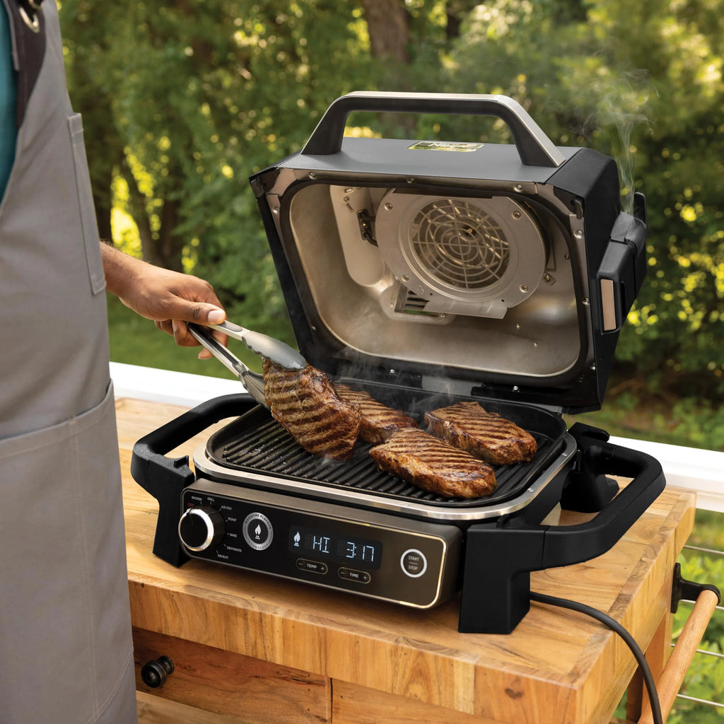 Ninja Woodfire Pro Connect XL Grill elektryczny, wędzarnia i frytkownica 7 w 1, sterowany za pomocą aplikacji, termometr cyfrowy z sondą, opalany pelletem drzewnym, wodoodporny, czarny, OG901EU