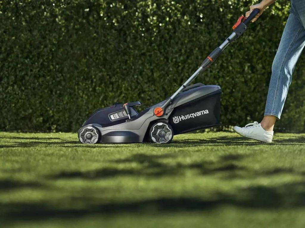 Kosiarka akumulatorowa HUSQVARNA Aspire™ LC34 + ładowarka + bateria