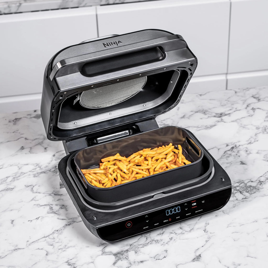 Ninja Foodi MAX PRO Grill, płaska płyta i frytkownica beztluszczowa z cyfrową sondą kuchenną i termometrem, 3,8 l, 7 funkcji gotowania w 1, części można myć w zmywarce, srebrno/czarny, AG651EU