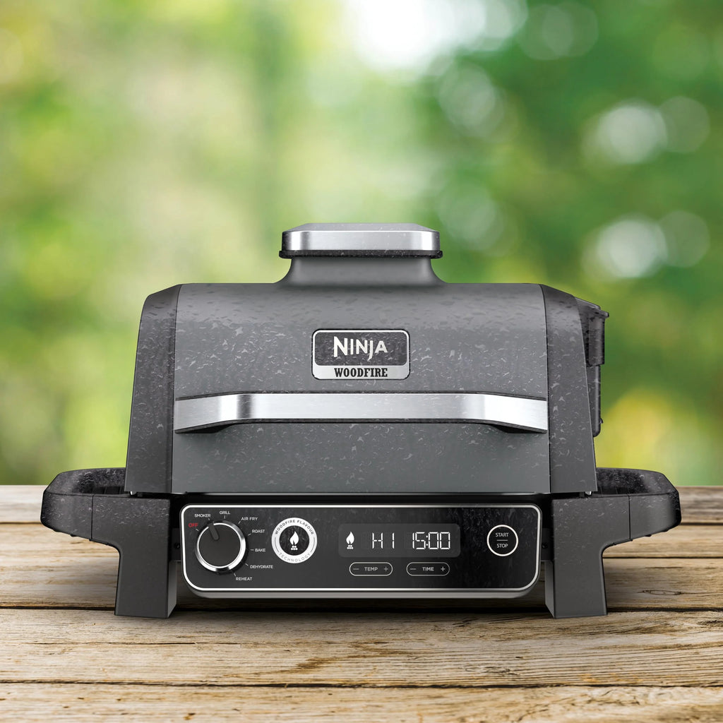 Ninja Woodfire Pro Connect XL Grill elektryczny, wędzarnia i frytkownica 7 w 1, sterowany za pomocą aplikacji, termometr cyfrowy z sondą, opalany pelletem drzewnym, wodoodporny, czarny, OG901EU