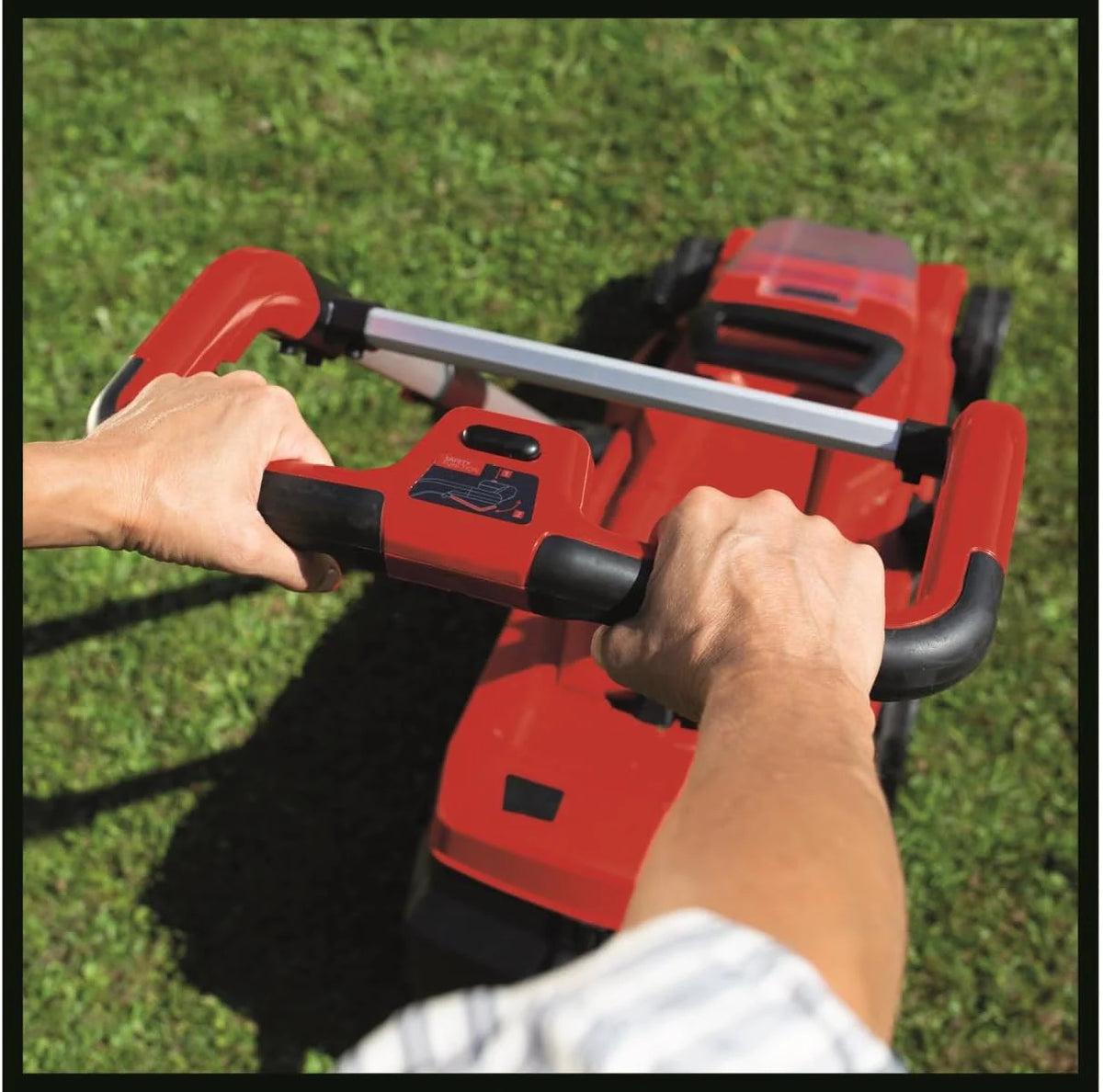 Einhell Kosiarka akumulatorowa RASARRO 36/42 Power X-Change (36 V, szerokość cięcia 42 cm, do 550 m², szczotka do mulczowania, pojemność 50 l, akumulatory i ładowarka)