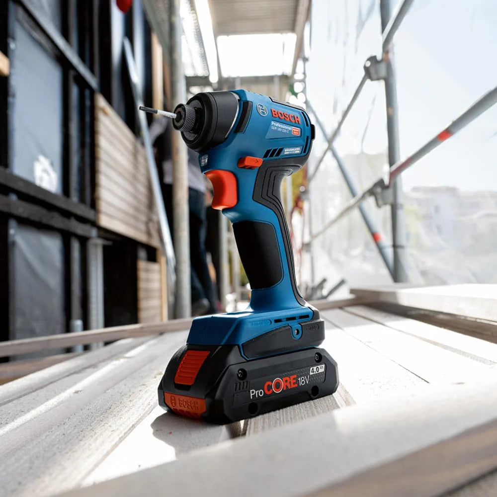 Bosch Professional 18 V System akumulatorowa wkrętarka udarowa GDR 18 V-220 C (do 3400 min¹, siła ciągu 220 Nm, silnik bezszczotkowy, w zestawie: 1 x klips do paska, 1 x uchwyt do bitów, bez