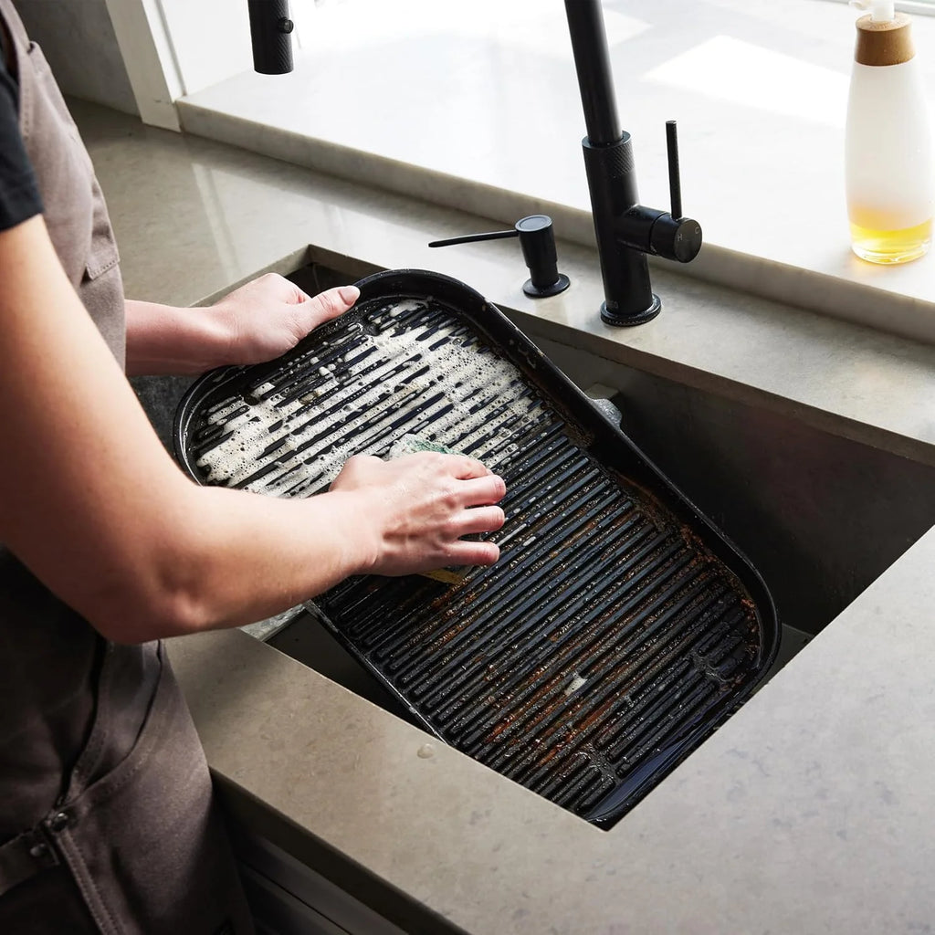 Ninja Woodfire Pro Connect XL Grill elektryczny, wędzarnia i frytkownica 7 w 1, sterowany za pomocą aplikacji, termometr cyfrowy z sondą, opalany pelletem drzewnym, wodoodporny, czarny, OG901EU