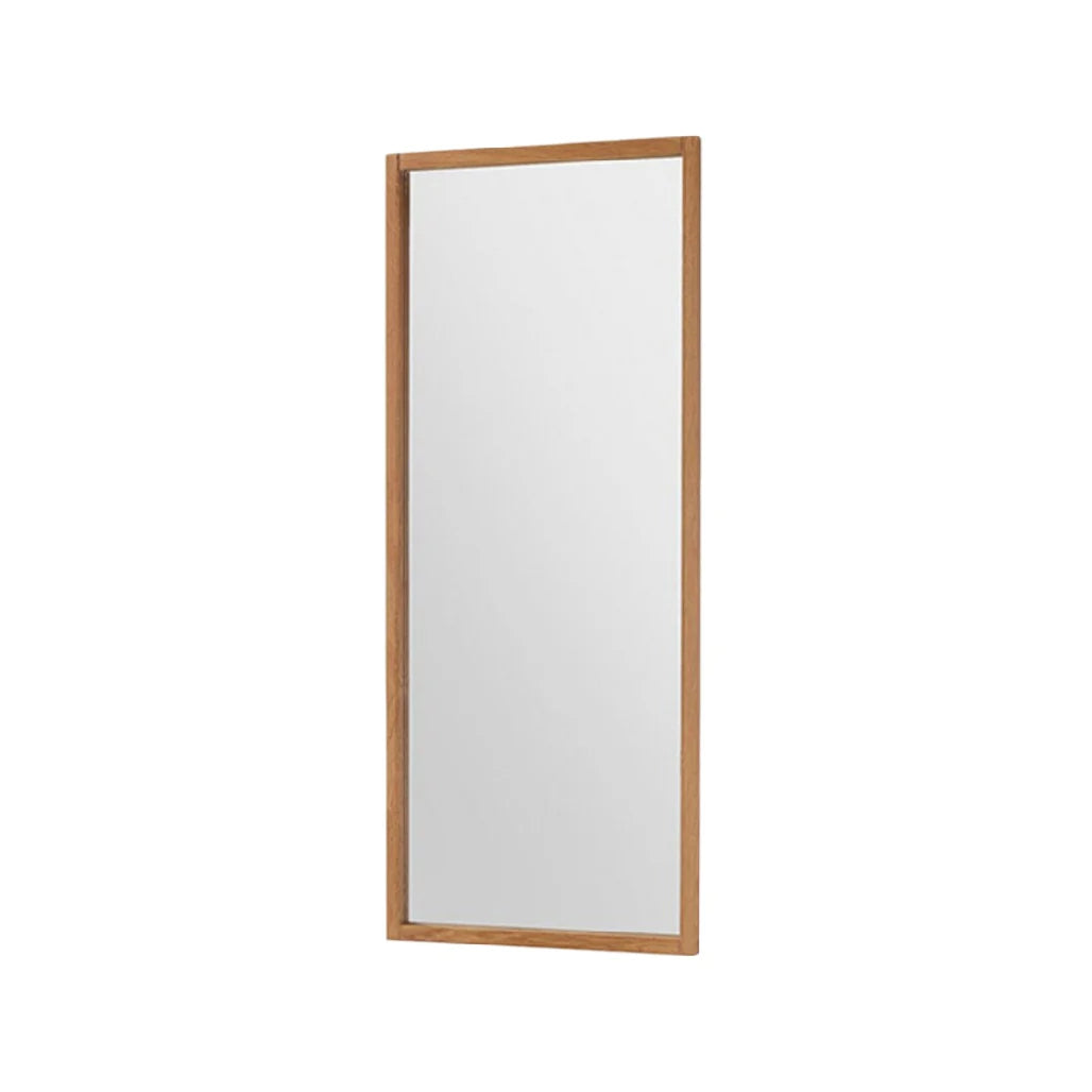 Nowoczesne lustro wiszące z drewnianą ramą - minimalistyczny design